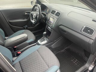 2019 Volkswagen Polo V Рестайлинг, чёрный, 1100000 рублей, вид 4