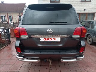 2013 Toyota Land Cruiser 200 Series Рестайлинг 1, серый, 3799000 рублей, вид 3