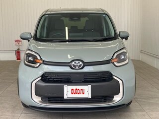 2023 Toyota Sienta III, серый, 1220000 рублей, вид 1