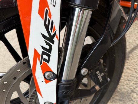 2013 KTM 200 Duke, белый, 160000 рублей, вид 3