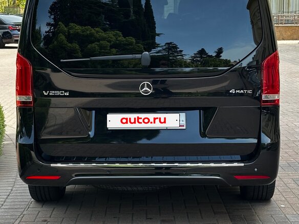 2017 Mercedes-Benz V-Класс Long 250 d длинный III (W447), чёрный, 4700000 рублей - вид 4
