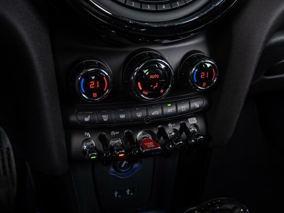 2019 Mini Hatch JCW III (F55/F56) Рестайлинг, голубой, 2755000 рублей - вид 11