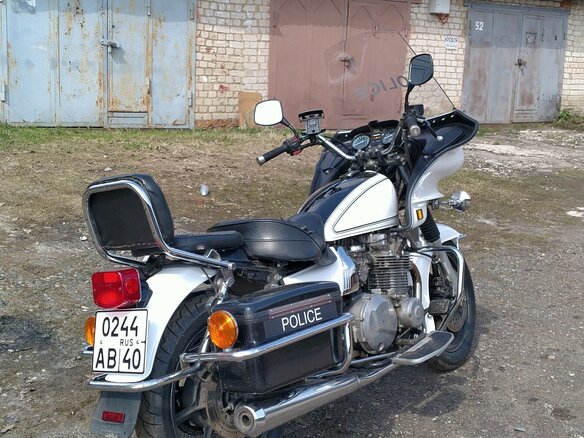 1999 Kawasaki KZ 1000, белый, 600000 рублей - вид 3