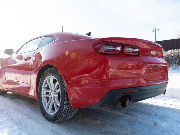2019 Chevrolet Camaro VI Рестайлинг, красный, 1860000 рублей - вид 3