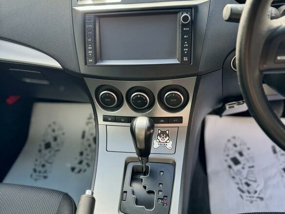 2010 Mazda Axela II, белый, 1049000 рублей - вид 14