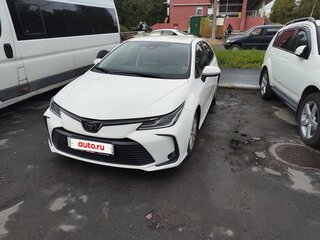 2021 Toyota Corolla XII (E210), белый, 2000000 рублей, вид 2