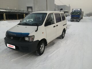 2005 Toyota Lite Ace V, белый, 720000 рублей, вид 1