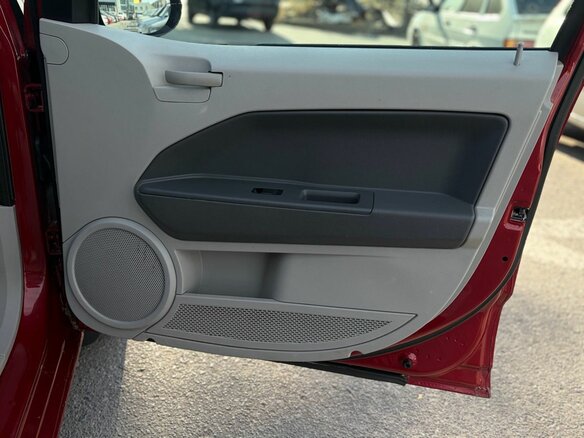 2007 Dodge Caliber I, красный, 650000 рублей - вид 20