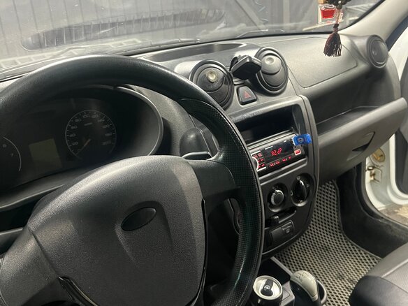 2017 Lada (ВАЗ) Granta I, белый, 350000 рублей - вид 19