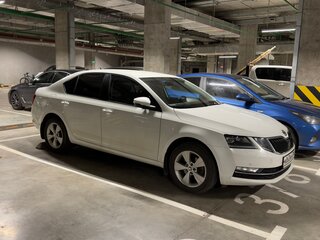 2017 Skoda Octavia III (A7) Рестайлинг, белый, 1598000 рублей, вид 3