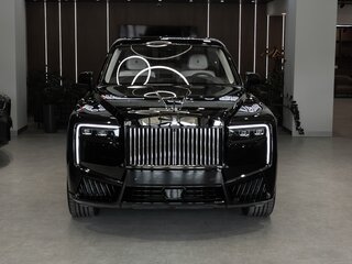 2026 Rolls-Royce Cullinan Black Badge I Рестайлинг (Series II), чёрный, 77000000 рублей, вид 2