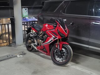 2020 Honda CBR 650R, красный, 900000 рублей, вид 1