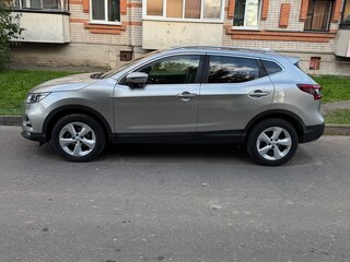 2018 Nissan Qashqai II Рестайлинг, серебристый, 2000000 рублей, вид 3