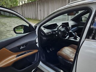 2018 Peugeot 5008 II, белый, 1600000 рублей, вид 3