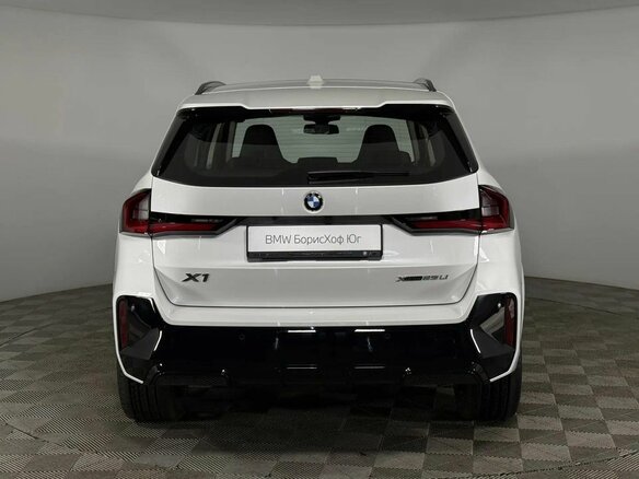2026 BMW X1 25Li xDrive III (U11/U12), белый - вид 4