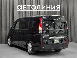 2016 Honda Stepwgn V, чёрный, 1520000 рублей, вид 4
