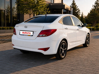 2016 Hyundai Solaris I Рестайлинг, белый, 965000 рублей, вид 4