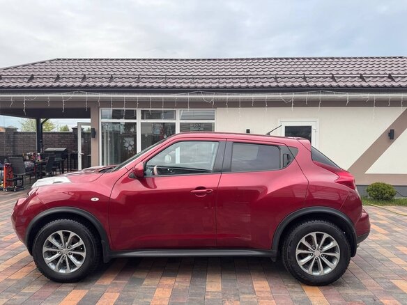 2011 Nissan Juke I, красный, 900000 рублей - вид 4