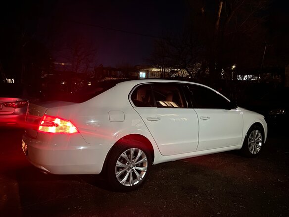 2012 Skoda Superb II, белый, 1379000 рублей - вид 12