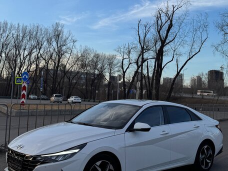 2023 Hyundai Elantra VII (CN7), белый, 1400000 рублей, вид 4