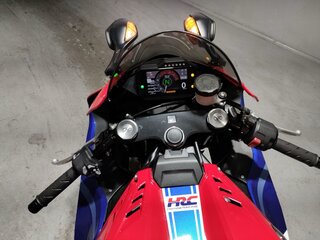 2024 Honda CBR 1000 RR/RA Fireblade, красный, 1972000 рублей, вид 5
