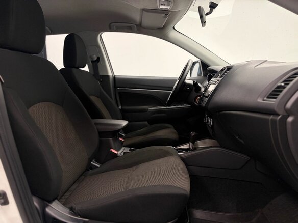 2018 Mitsubishi ASX I Рестайлинг 2, белый, 1350000 рублей - вид 29