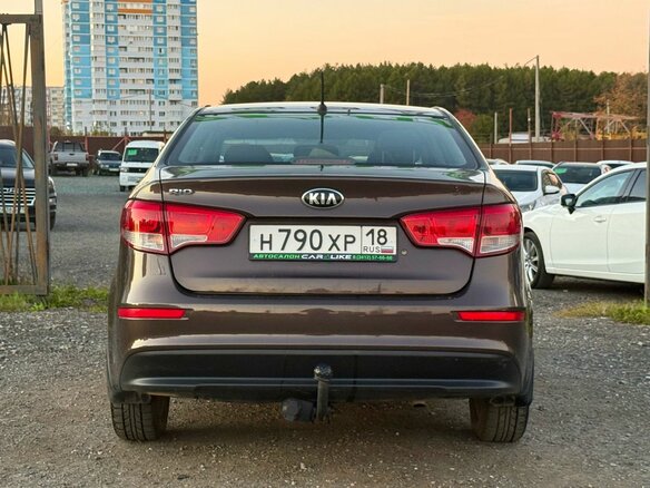 2016 Kia Rio III Рестайлинг, коричневый, 1089000 рублей - вид 6