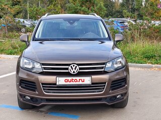2014 Volkswagen Touareg II, коричневый, 2590000 рублей, вид 4