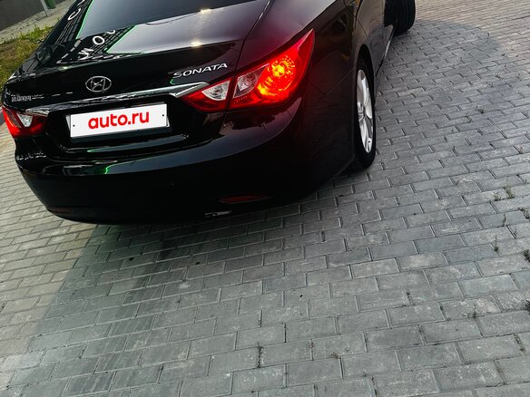 2011 Hyundai Sonata VI (YF), чёрный, 1200000 рублей - вид 1