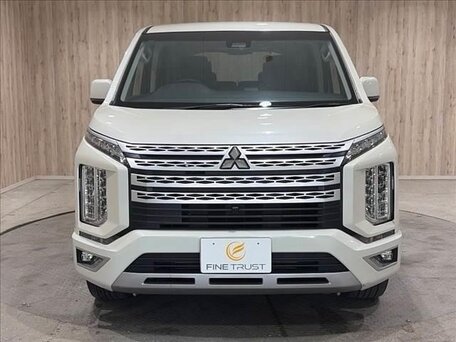 2023 Mitsubishi Delica D:5 I Рестайлинг, белый, 3085000 рублей, вид 2