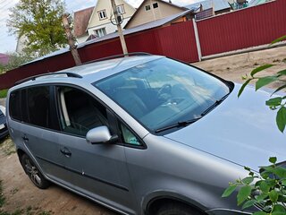 2008 Volkswagen Touran Cross I Рестайлинг, серебристый, 550000 рублей, вид 2