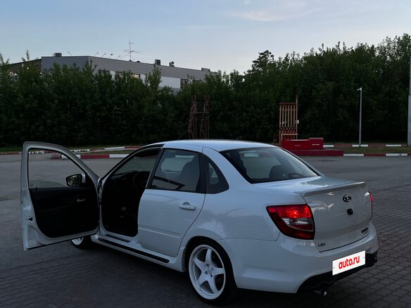 2016 Lada (ВАЗ) Granta Sport I, белый, 800000 рублей - вид 17