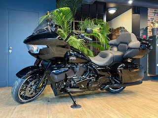 2026 Harley-Davidson Road Glide Limited, чёрный, 4950000 рублей, вид 5