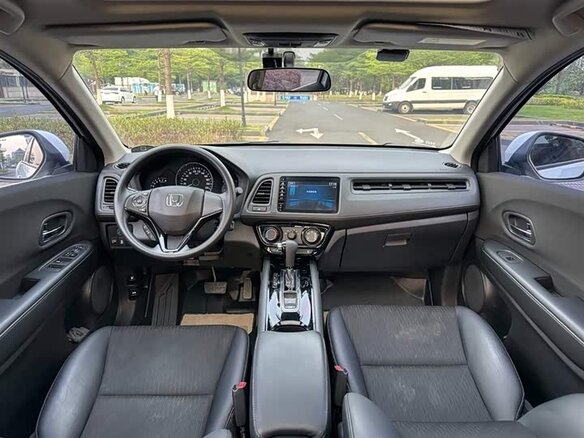 2022 Honda Vezel I Рестайлинг, белый, 1466700 рублей - вид 5