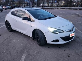 2013 Opel Astra GTC J Рестайлинг, белый, 790000 рублей, вид 1