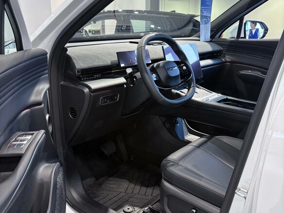 2026 Omoda C7, белый, 3266010 рублей - вид 7
