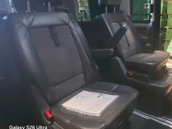 2008 Volkswagen Multivan T5, чёрный - вид 3