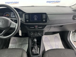 2020 Volkswagen Polo VI, белый, 1453000 рублей, вид 5