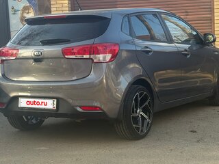 2016 Kia Rio III Рестайлинг, серый, 1350000 рублей, вид 3