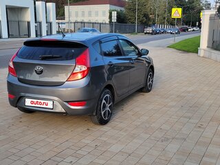 2011 Hyundai Solaris I, серебристый, 560000 рублей, вид 4