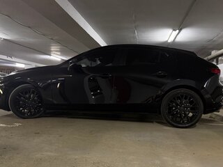 2020 Mazda 3 IV (BP), чёрный, 2000000 рублей, вид 3