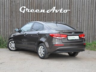 2017 Kia Rio III Рестайлинг, коричневый, 990000 рублей, вид 3