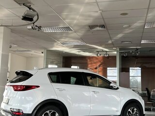 2019 Kia Sportage IV Рестайлинг, белый, 2100000 рублей, вид 2