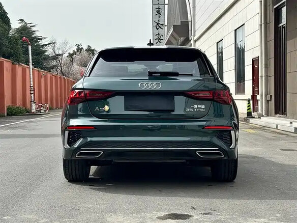 2023 Audi A3 Sportback 35 TFSI IV (8Y), зелёный, 2228000 рублей - вид 3
