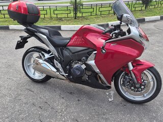 2011 Honda VFR 1200, красный, 650000 рублей, вид 2