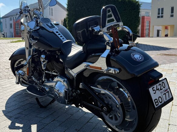 2020 Harley-Davidson Fat Boy, коричневый, 2450000 рублей - вид 5