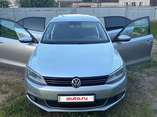 2013 Volkswagen Jetta VI, серый, 900000 рублей, вид 1