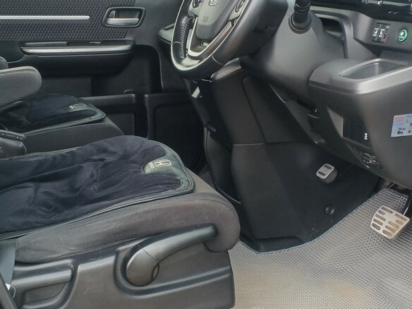 2015 Honda Stepwgn Spada V, чёрный, 1850000 рублей - вид 12