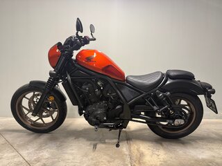 2026 Honda CMX 1100 Rebel, оранжевый, 1499000 рублей, вид 3