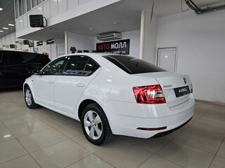 2018 Skoda Octavia III (A7) Рестайлинг, белый, 1777000 рублей, вид 5